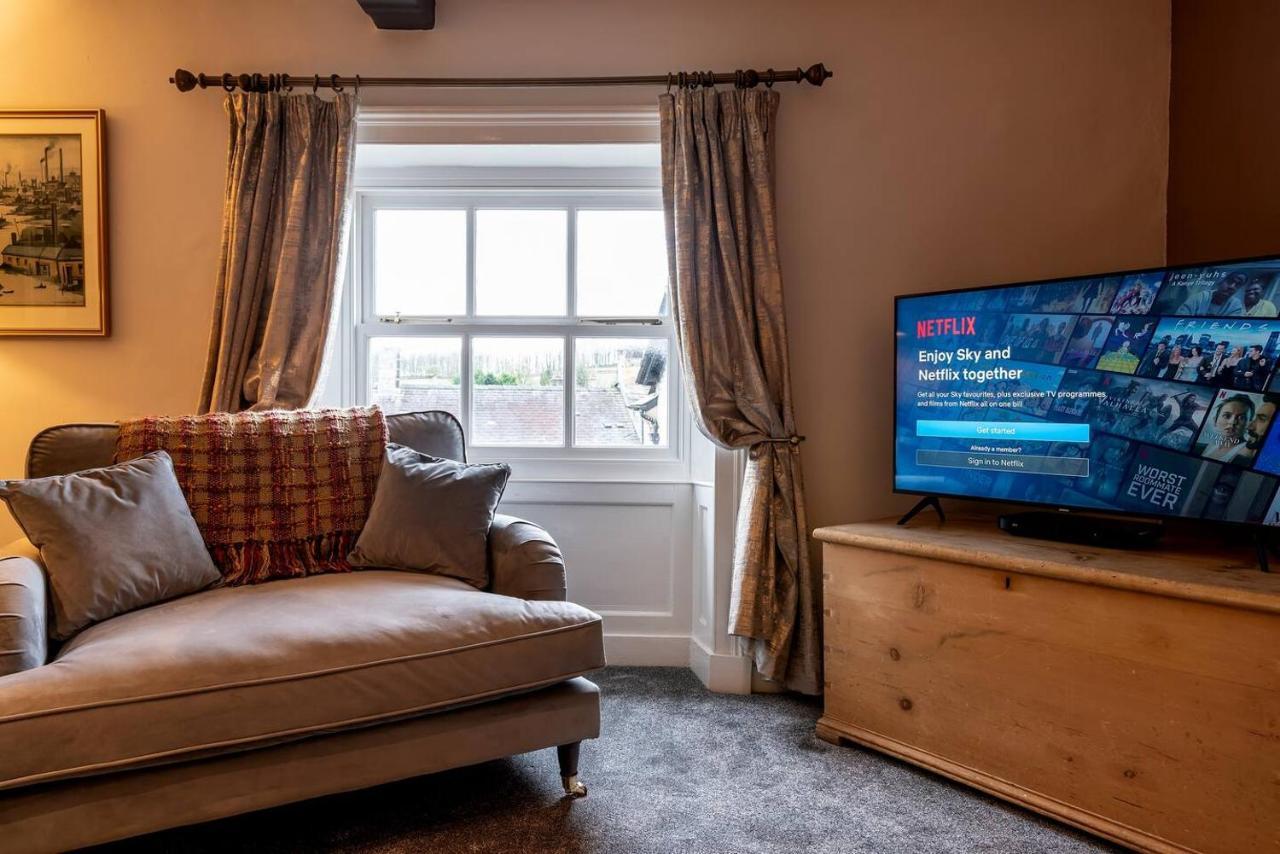 Royal View Apartments Къркби Лонсдейл Екстериор снимка